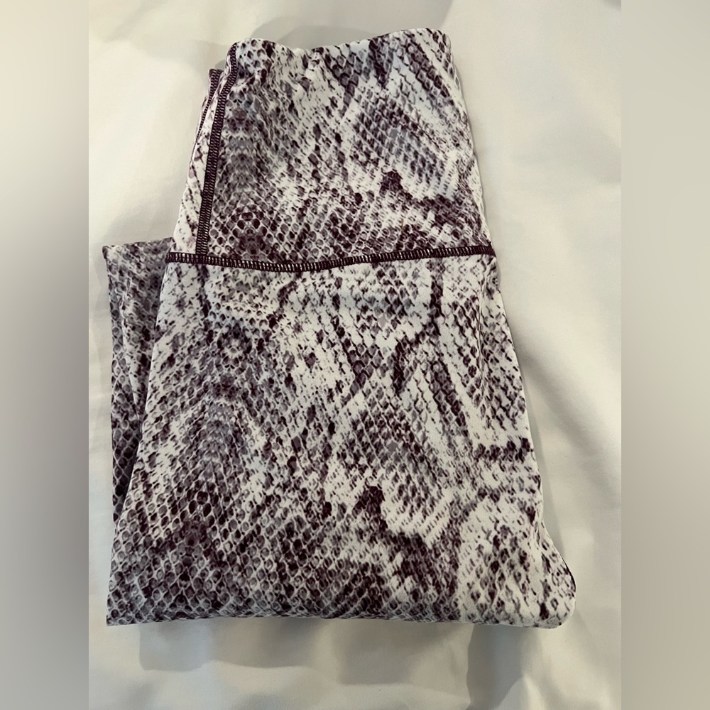 Varley White/Grey Snakeskin leggings